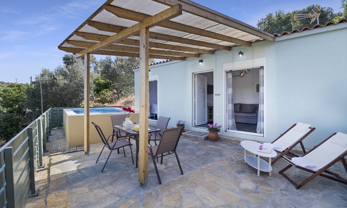 Katomerion Villa | Villa "Amaryllis" with Sea View, 2 Private Terraces & Wi-Fi