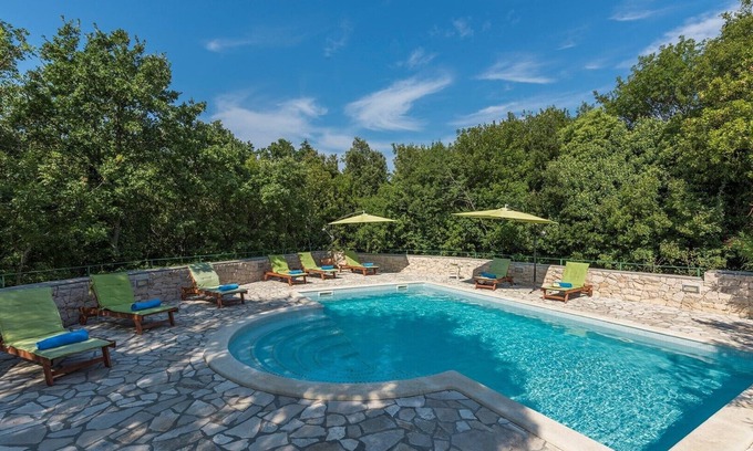 Stanisovi Villa | Villa Ana with shared Pool in Resort Vlakovo