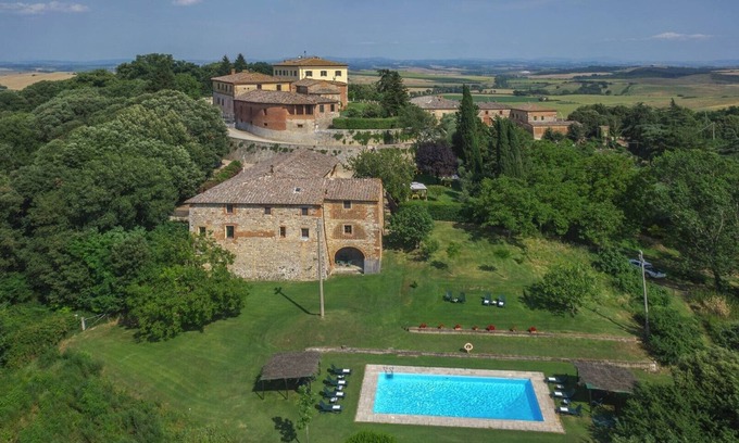 Radi House | VILLA and FARM OF RADI SIENA TUSCANY CHARMING APT OCA 2/3 AIR COND WIFI POOL