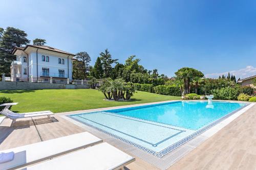 Desenzano del Garda Villa | Villa Angela - Italian Homing