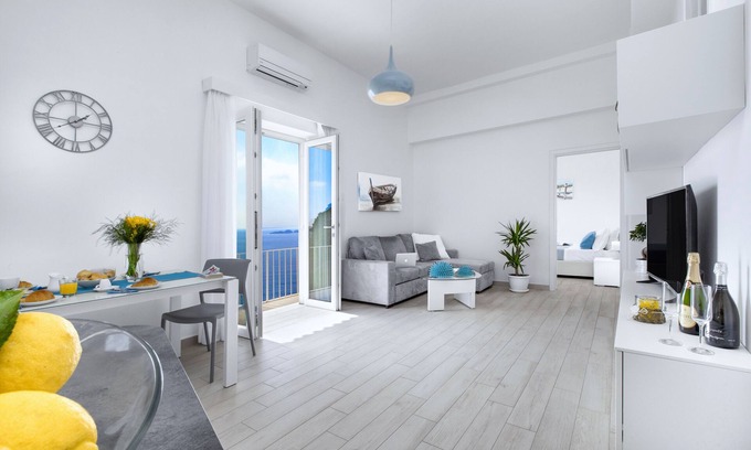 Positano City Centre House | Villa Anna with private Terrace and Sea View