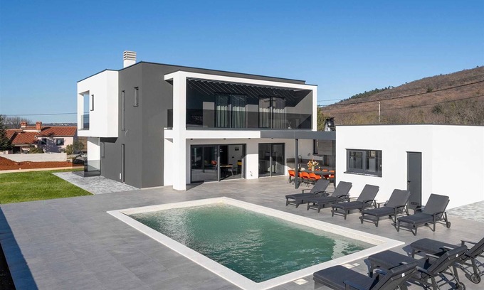 Brgod Villa | Villa Aria a peaceful retreat with a playground