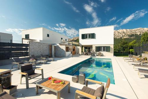 Jurandvor Villa | Villa Aurora
