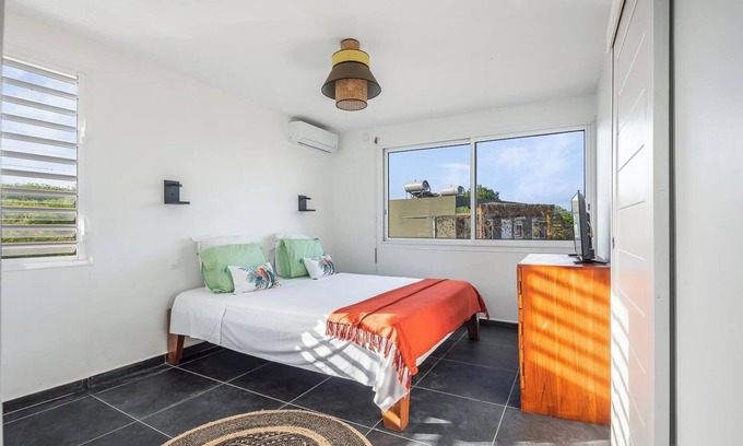 Les Mangles Apartment | Villa Avec vue Imprenable sur un Coucher de Soleil! Idéal Pour les Amoureux!