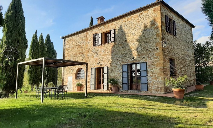 Montefollonico House | Villa Banditello, secluded, panoramic view over Montepulciano valley.