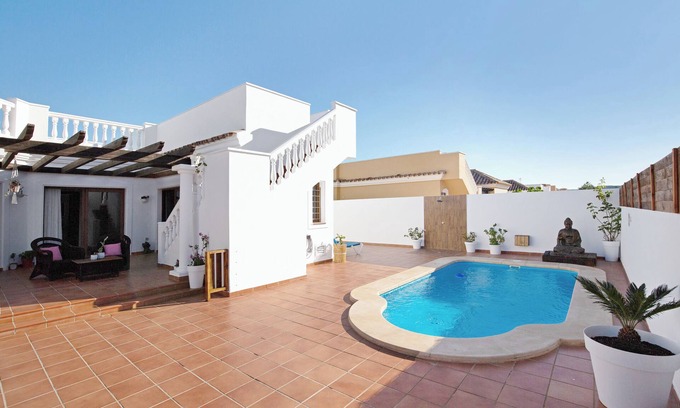 Corralejo Villa | Villa "Baobab" with Mountain View, Pool & Wi-Fi