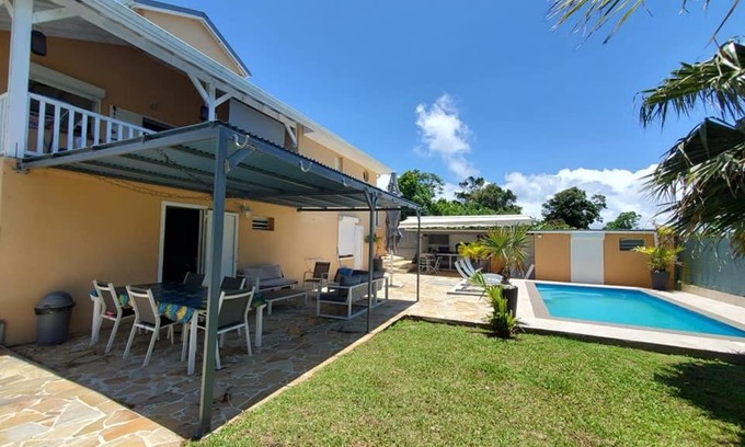 Gourbeyre House | Villa bassin bleu