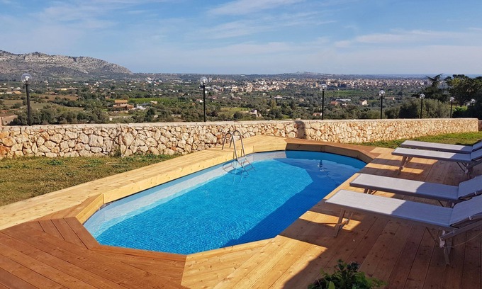 Floridia House | Villa Bellavista with private pool