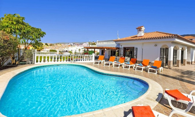 Callao Salvaje Villa | Villa Blanca Salvaje by Villa Plus