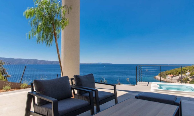Nerezise Villa | Villa Blue Horizon- Beautiful modern beach house -100m from sea