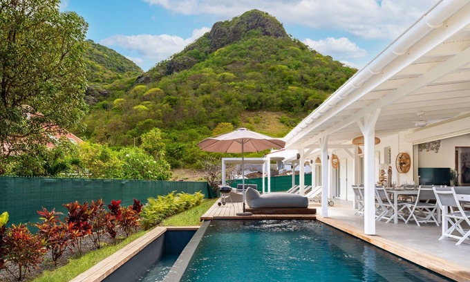 Terre-de-Haut Villa | Villa Bohème with high-quality amenities. Perfect for 6 people.