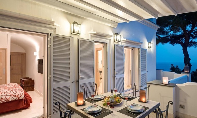 Marina Piccola Villa | Villa Bougainvillea