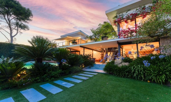 Cap de Salou Villa | Villa Bougainvillea · Wine Cellar · Pool · Views