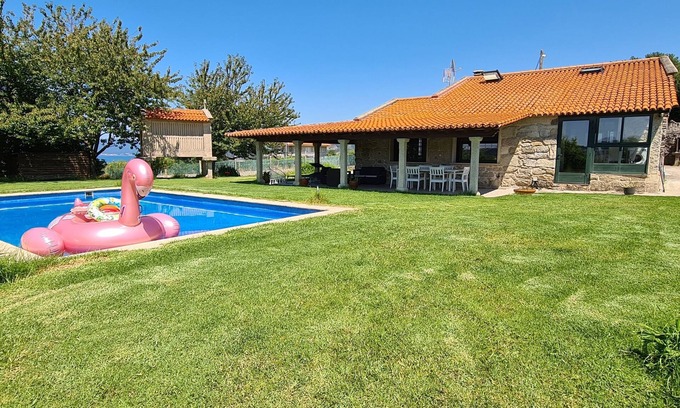 Bueu Cottage | Villa bueu swimming pool 350 m beach
