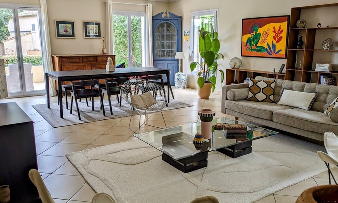 Villeneuve-les-Avignon House | Villa Castagnole - Welkeys