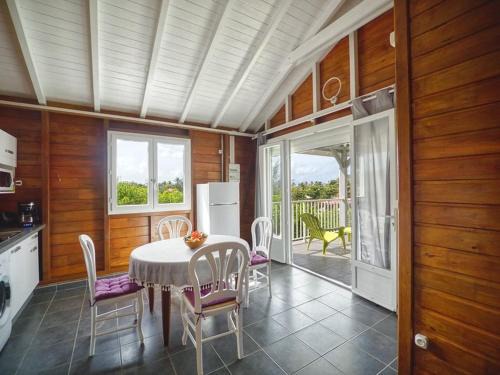 Terre-de-Haut Apartment | VILLA CANA avec SPA -Proche bourg - Calme