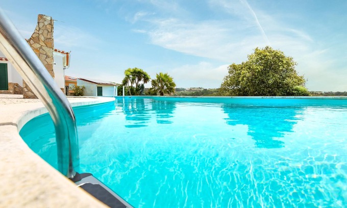Ribamar Villa | Villa "Casa Branca" with Mountain View, Pool, Wi-Fi, Garden & Terrace