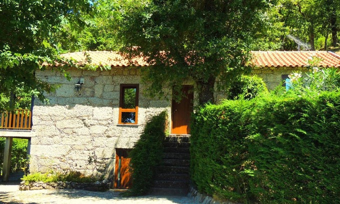 Bouro House | Villa 'Casa de Férias do Parque da Peneda' with Mountain View, Wi-Fi and Air Conditioning