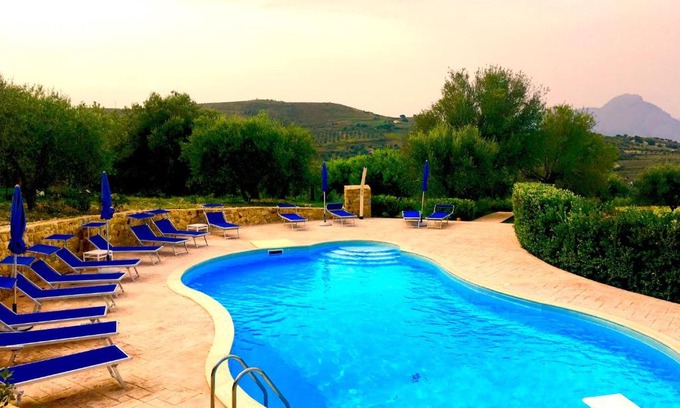 Collesano House | Villa Cattleya