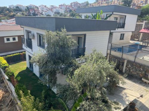 Kadnlar Denizi Mahallesi Villa | ViLLA CEYLAN