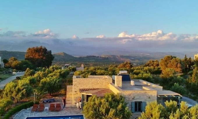 Faistos House | Villa Chalikia Comfortable holiday residence