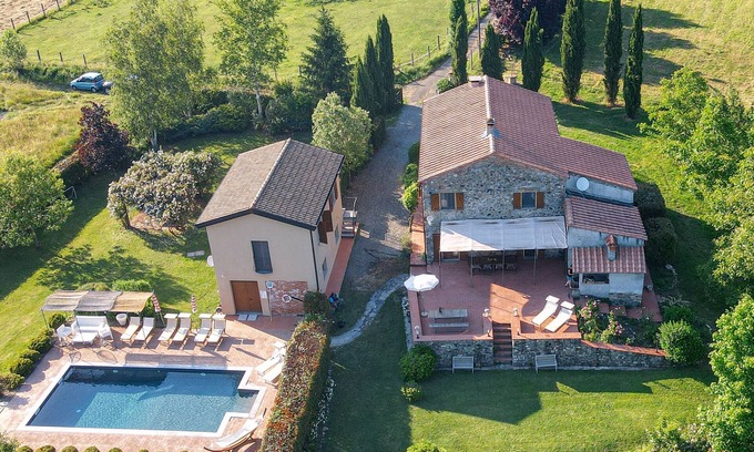 Aulla Villa | VILLA CLAUDIA 14P By VILLASRETREATS, W/Pool, BBQ, Kids Area near 5 Terre