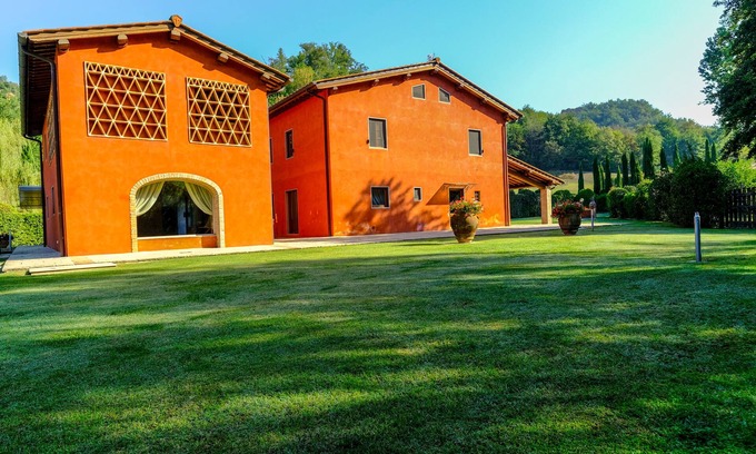 Reggello Villa | Villa close to Florence with private swimming pool and garden