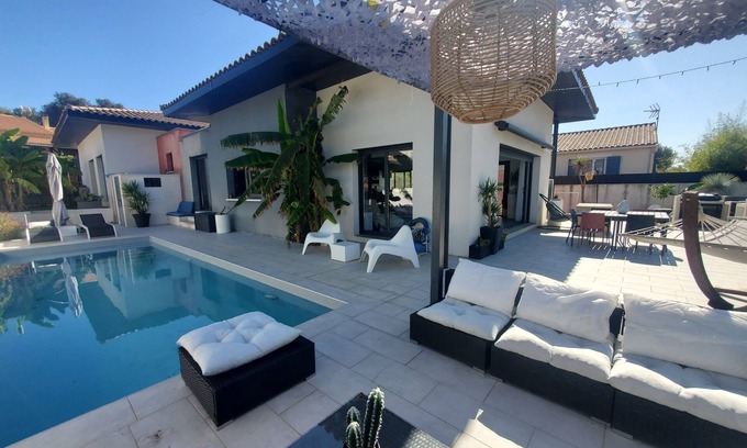 Quissac Villa | Villa Coutach Modern, spacious and ideal for families with swimming pool.