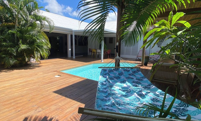 Saint-Francois Villa | Villa Créole Rénovée et son Jardin Tropical à 7 min du Lagon de St François