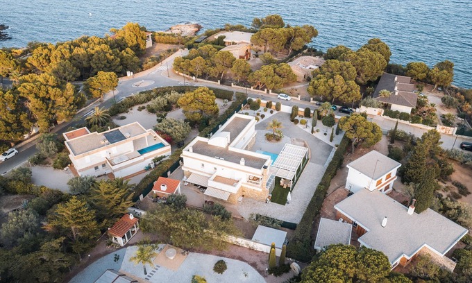 Costa Dorada Villa | Villa Cristina - Your refuge by the sea in Lámetlla de Mar