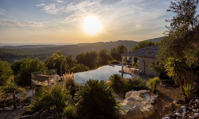 Ollioules House | Villa D'exception Avec VUE Spectaculaire Entre Terre ET MER