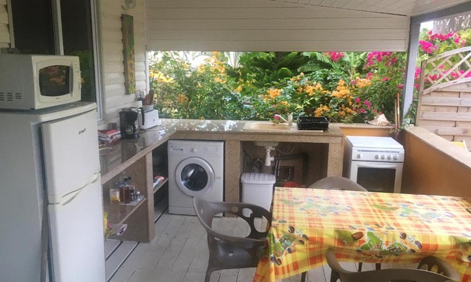 Sainte-Rose Villa | Villa de 2 chambres a Sainte Rose a 350 m de la plage avec vue sur la mer piscine privee et jardin clos