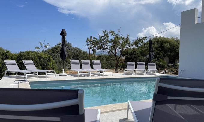 Calvi Villa | Villa de Standing Avec vue Imprenable sur la Baie de Calvi