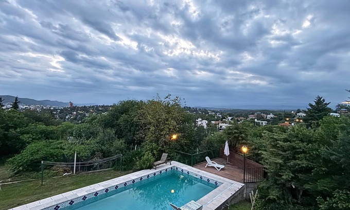 Villa Carlos Paz House | Villa Del Lago Great House