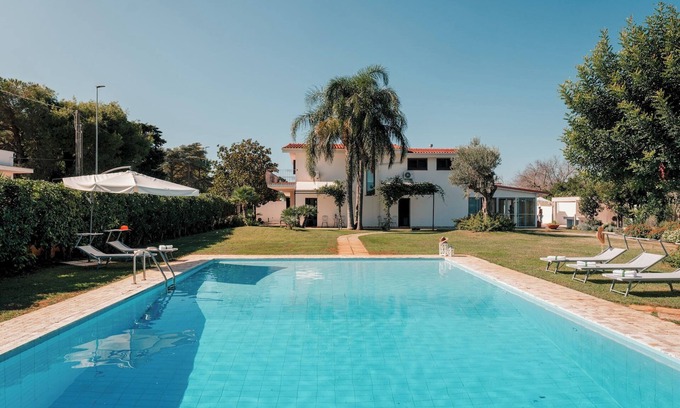 Casarano Villa | Villa Demal 8+2, Emma Villas