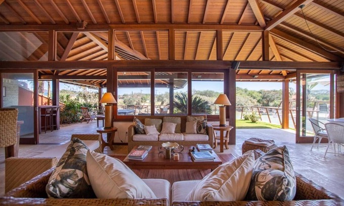 Marina House | Villa Dera Búzios: Comfort and Luxury in 6 suites facing the Canal.