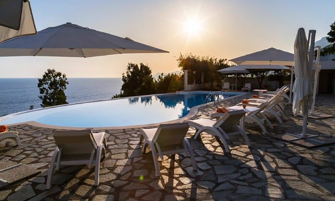 Praiano Villa | Villa Desideria with heated pool - My Rental Homes