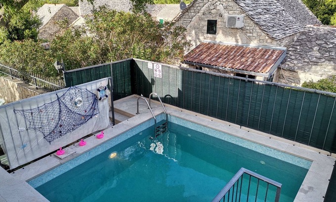 Skrip Villa | Villa Dore- Holiday House With Swimming Pool (ST)