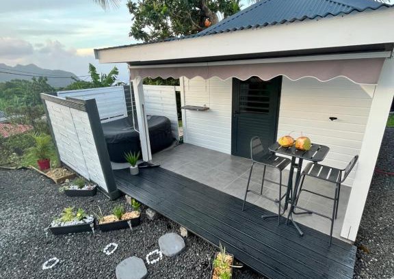 Saint-Claude Villa | Villa doudite