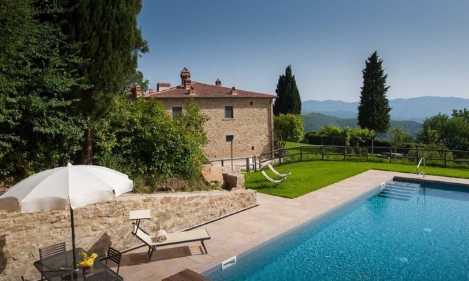 Arezzo Villa | Villa Ducese - Typical Tuscan villa with private pool