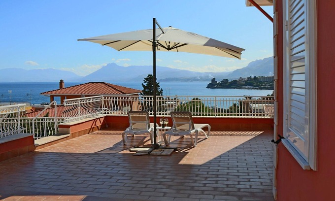 Porticello Bed & Breakfast | Villa Edera Rental Rooms