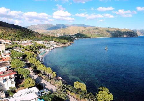 Ogliastro Marina Bed & Breakfast | Villa Edwige B&B