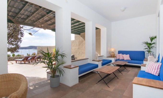 Poris de Abona Villa | Villa el Olivo - A first line retreat with direct beach access