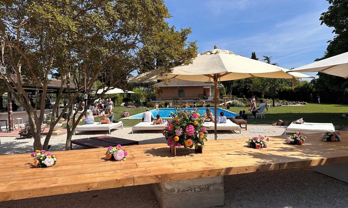 Centro Giano Villa | Villa Elena Luxe Home