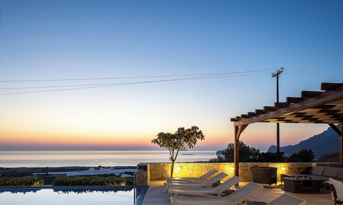Limeniskos Villa | Villa Elpida Sea view & heated* pool!