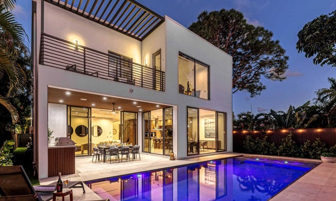 Victoria Park House | Villa Enclave- Brand New Luxe Las Olas Beach Villa