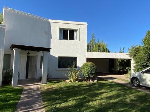 Chacras de Coria House | Villa Entre Fresnos