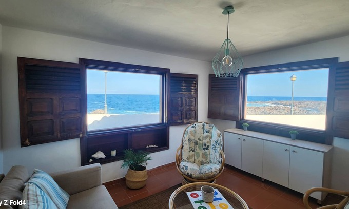 Caleta de Fuste Villa | Villa Salada on the Ocean Shore