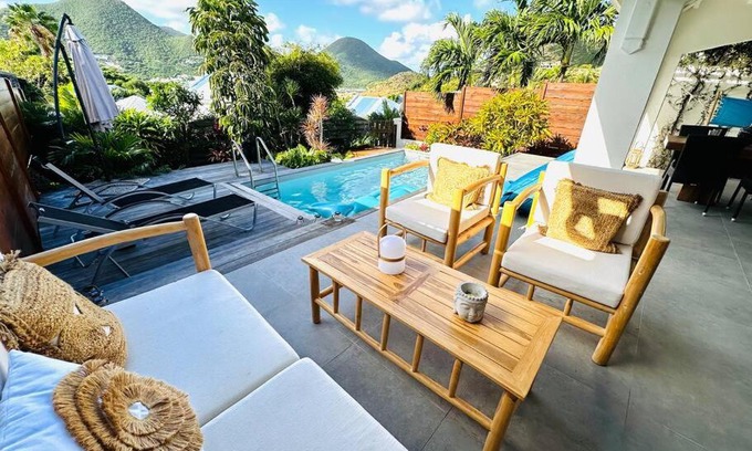 Cul de Sac House | Villa Essentielle, cozy vacation home 3 bedrooms and pool!