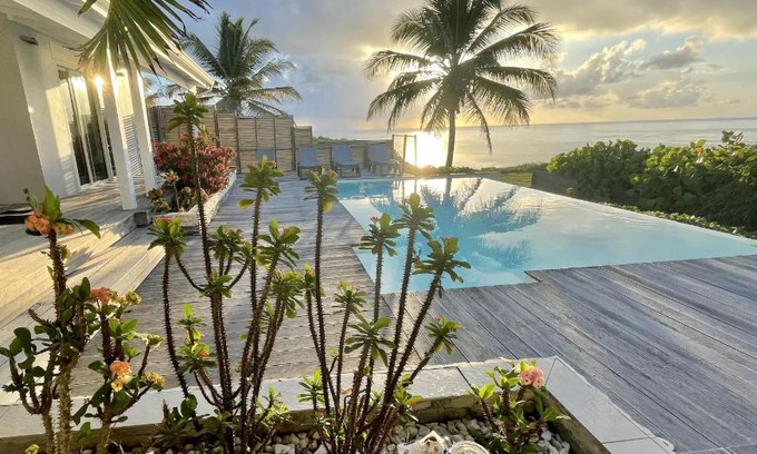 Sainte-Anne Villa | Villa Estheria